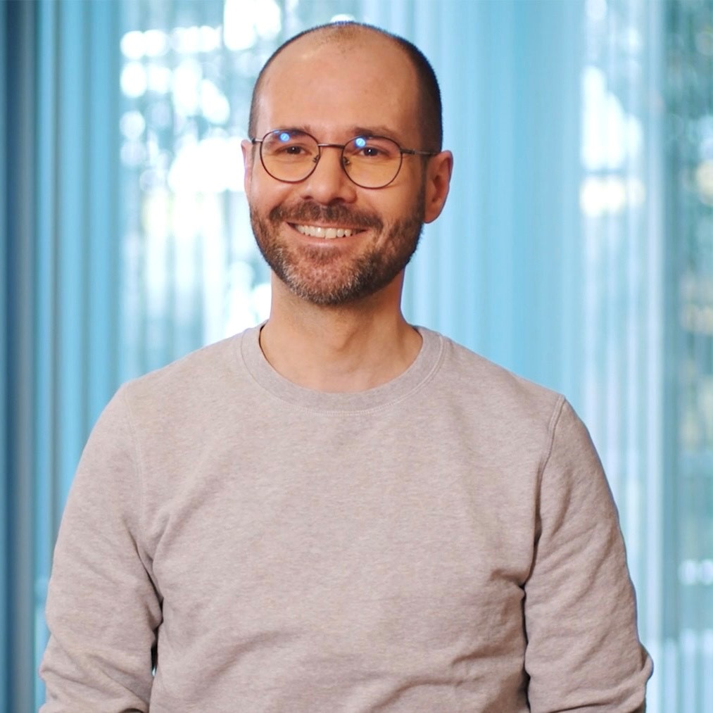 Picture of Oliver, a colleague